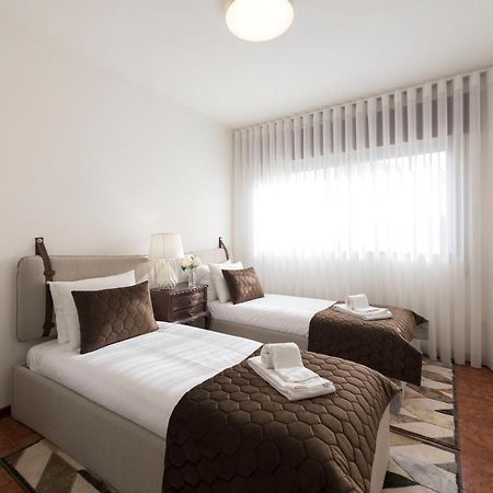 Lovelystay - Newly Decorated 2Br Flat With Free Parking Vila Nova de Gaia Buitenkant foto