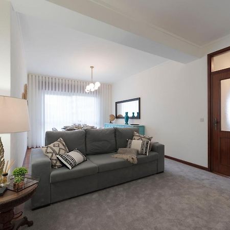 Lovelystay - Newly Decorated 2Br Flat With Free Parking Vila Nova de Gaia Buitenkant foto