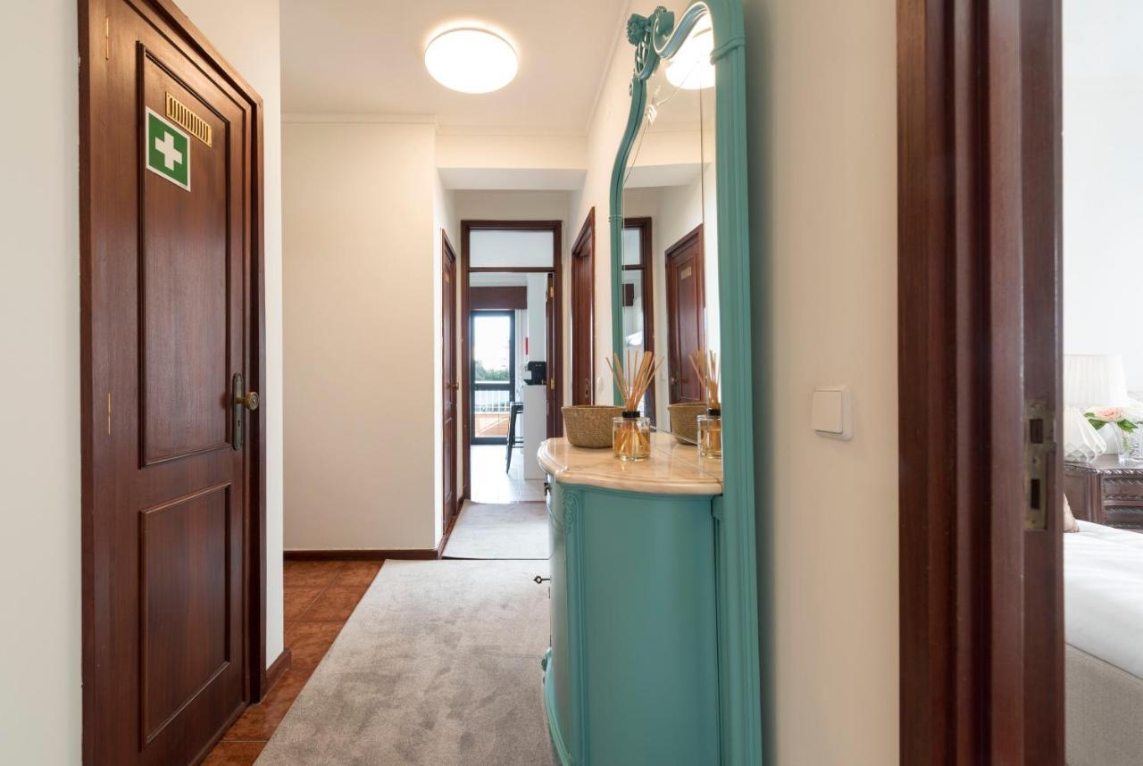 Lovelystay - Newly Decorated 2Br Flat With Free Parking Vila Nova de Gaia Buitenkant foto