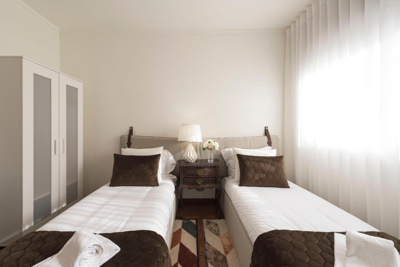 Lovelystay - Newly Decorated 2Br Flat With Free Parking Vila Nova de Gaia Buitenkant foto
